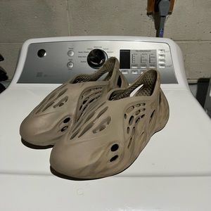 Yeezy Foam Runner size 13